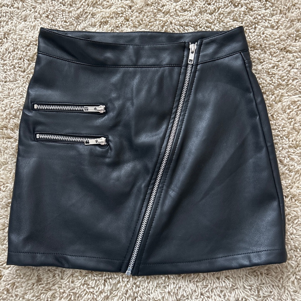 Like new Flowers by Zoe leather skirt